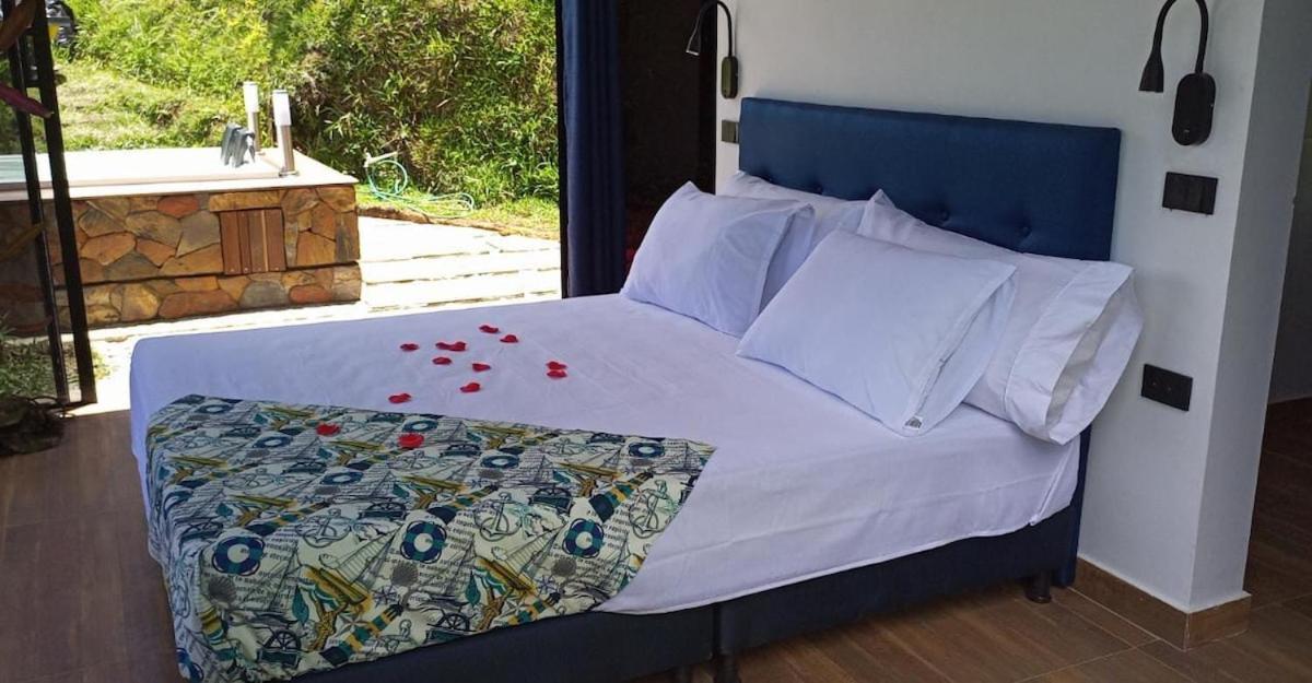 Cabana Privada Sin Prisa "Not Rush" Preciosa! Con Jacuzzi, Vista Y Acceso Directo Al Embalse, Vista A La Piedra , Deporte Acuatico Paddle Board And Breakfast Incluidos ! Imperdible Guatapé 外观 照片